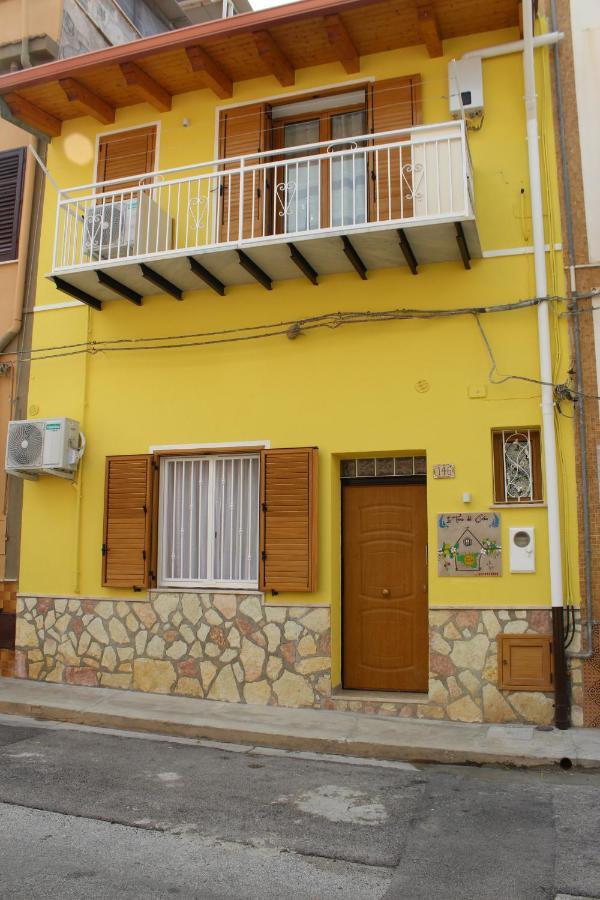 La terra del sole Cinisi Exterior foto